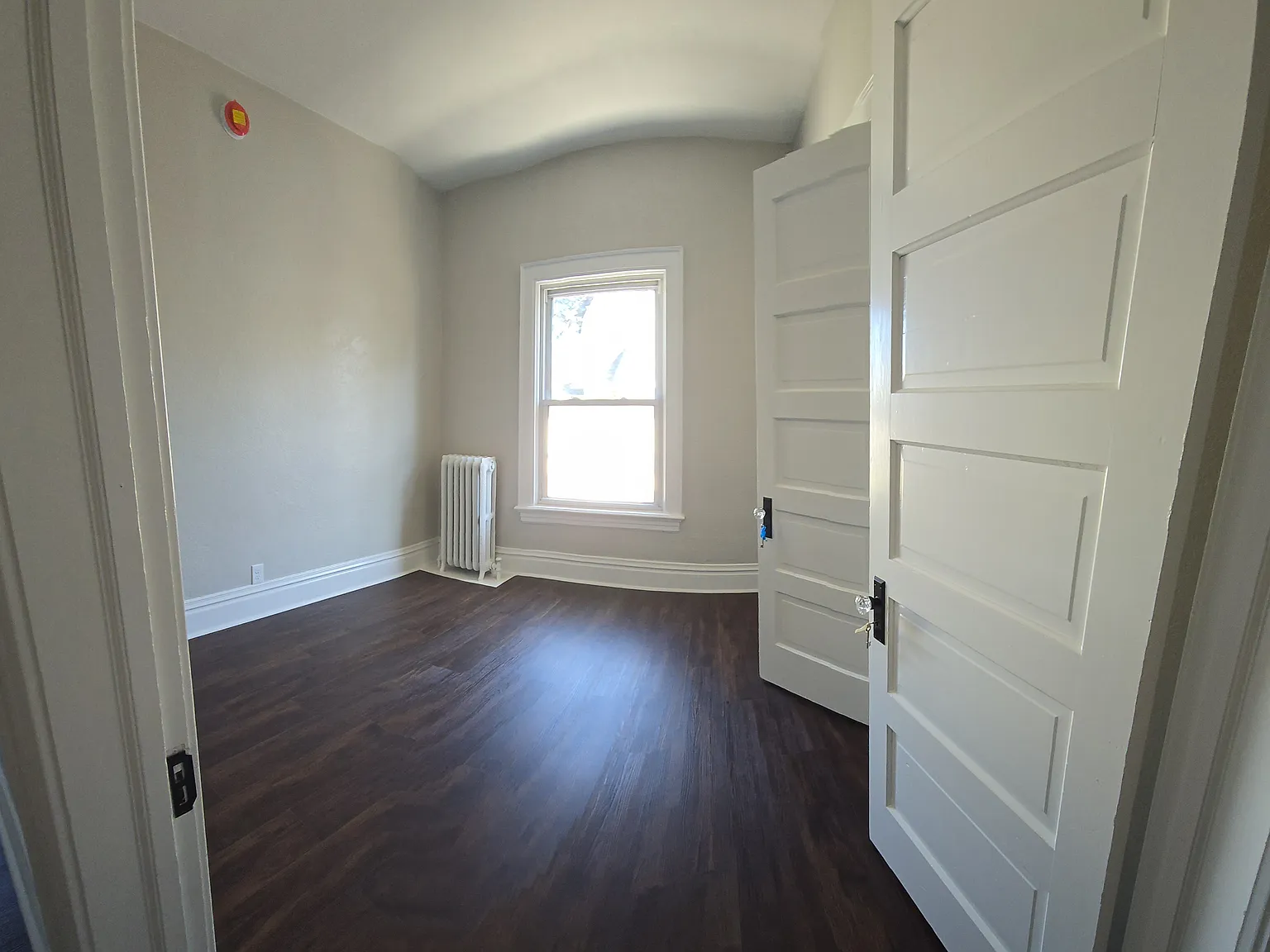 531 Broadway St — Photo 4