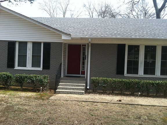 Front door/porch