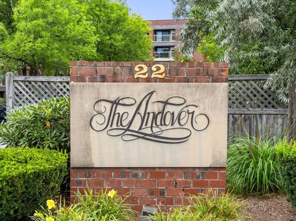 22 Railroad St APT 109, Andover, MA 01810
