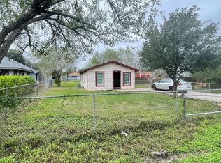 1419 S Vermont Ave, Mercedes, TX 78570