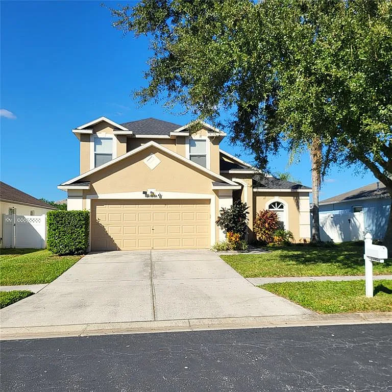 4 bed, 2.5 bath, 1791 sqft, $2,499 — Photo 1