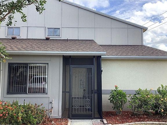 2nd image of 5272 Cedarbend Dr APT 2