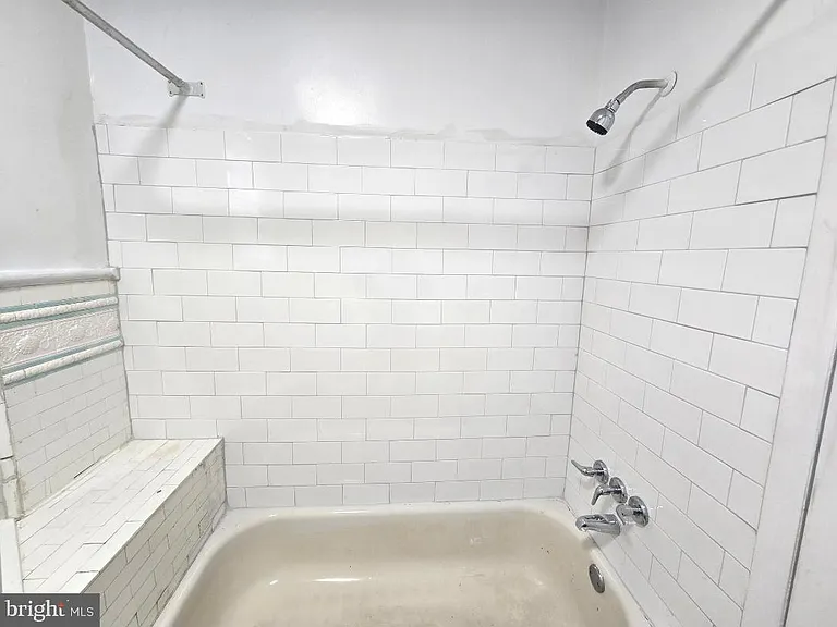 6149 W Columbia Ave #2 — Photo 8