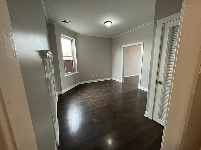 1601 S Lawndale Ave — Photo 13