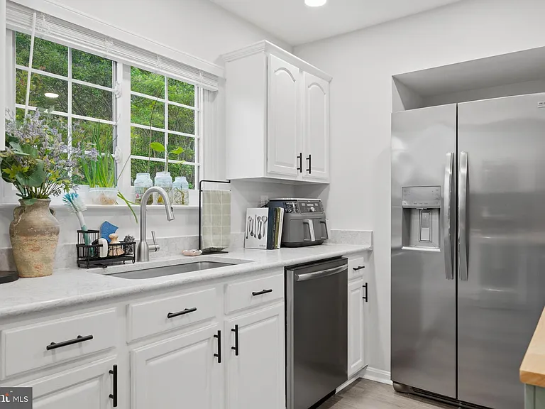 11431 Westmont Ct — Photo 45