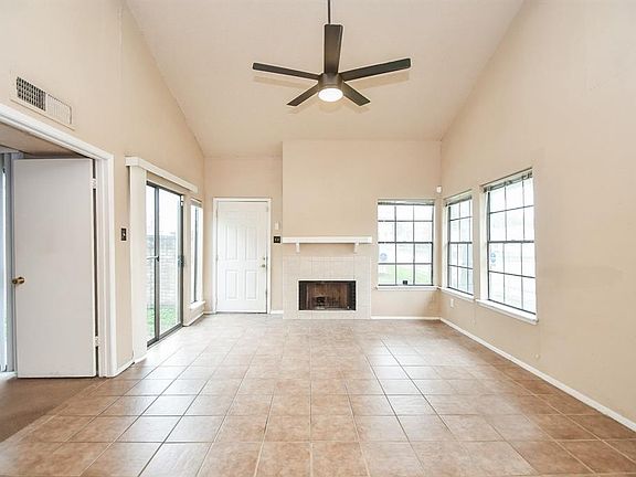 3rd image of 6261 Ludington Drive #804