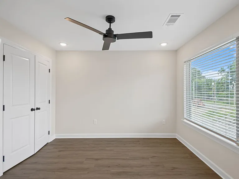 Leasing Now - New Townhomes, North Little Rock Argenta Arts Area — Photo 40