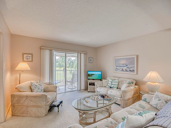 4th image of 18081 SE Country Club Drive #26