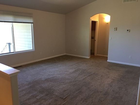 3rd image of 7095 Fairview Dr