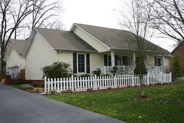 1st image of 1230 Belmont Dr
