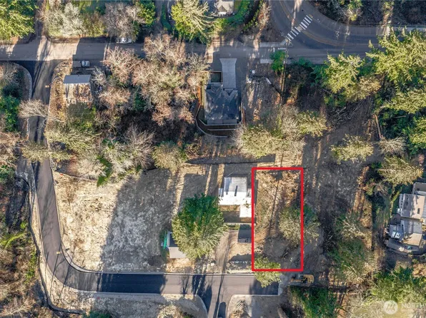 1927 Nisqually Street, Steilacoom, WA 98388