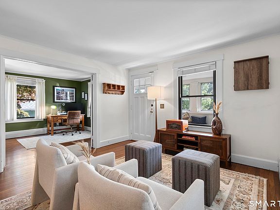 4th image of 56 Knickerbocker Avenue