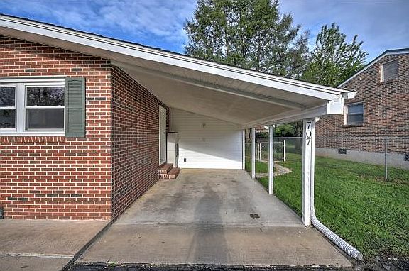4th image of 707 Cambridge Ave