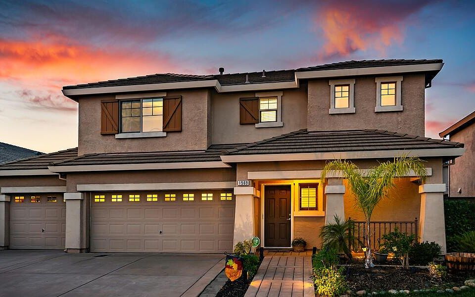 1st image of 1569 La Guardia Cir