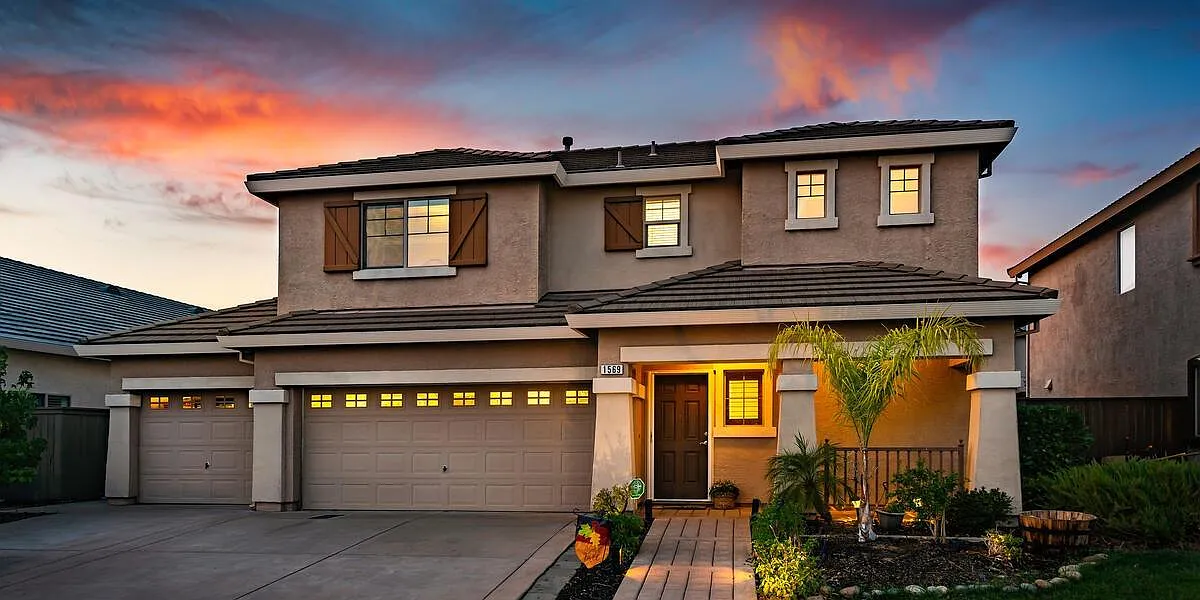 1569 La Guardia Cir photo 1