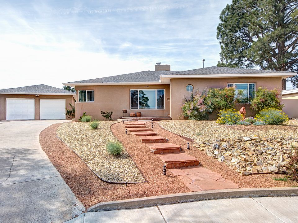 1st image of 3312 Loma Vista Pl NE