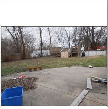 2nd image of 848 Chouteau Ave