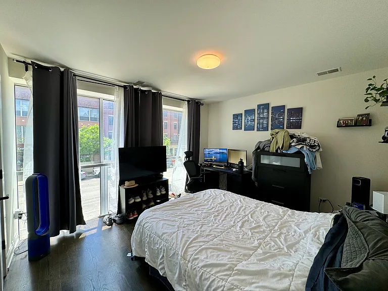 2020 W Division St #2 — Photo 6