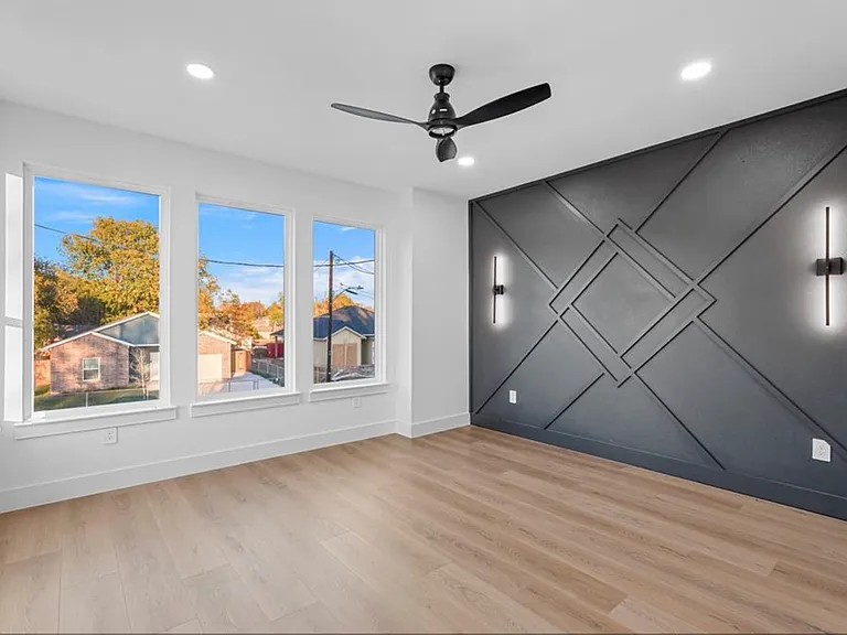 2713 1st Ave — Photo 5