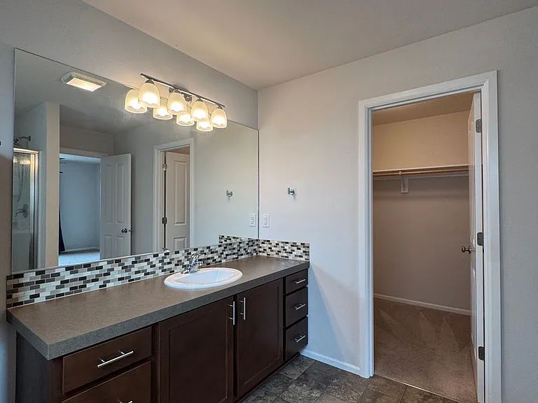 2502 N McIntosh St — Photo 21