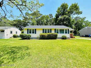 502 Dogwood Ln, Jacksonville, NC 28540