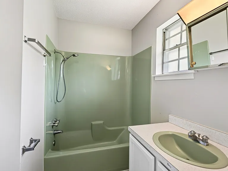 14320 Mallett Rd — Photo 21