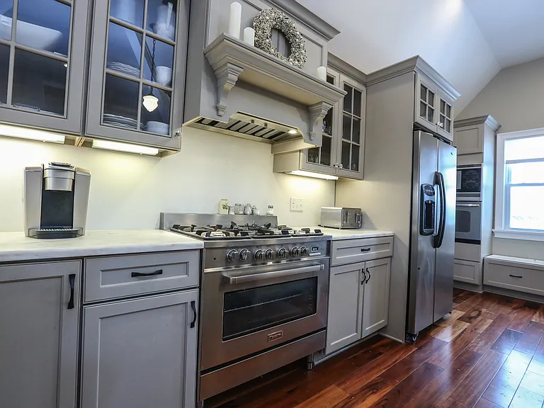 11 Pleasant St — Photo 9