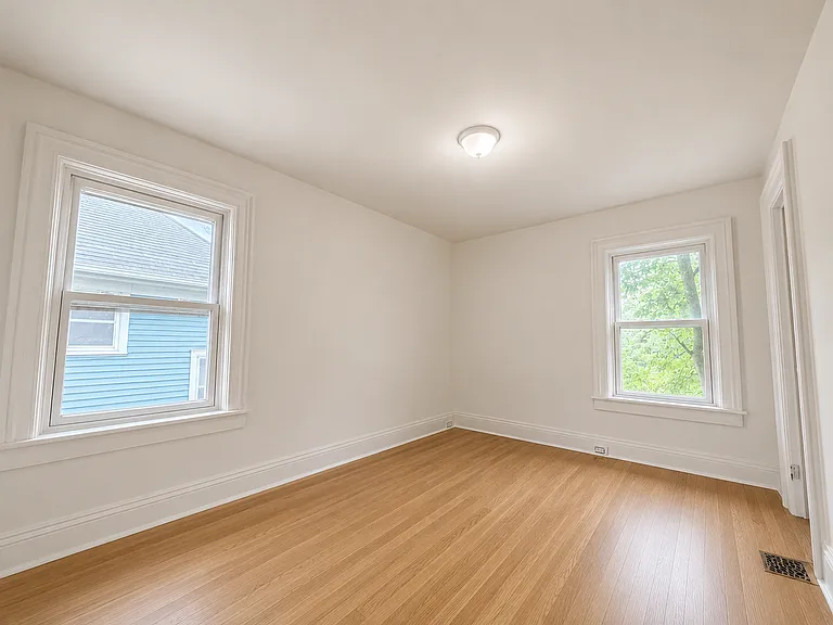 329 Bird Ave #4 — Photo 11