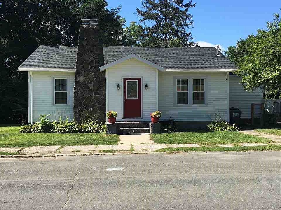 1st image of 112 S Pearl St