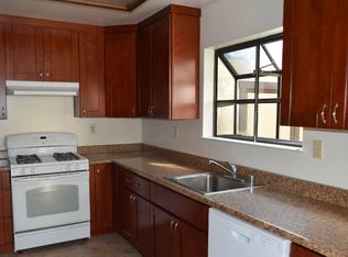 572 Dean St, Hayward, CA