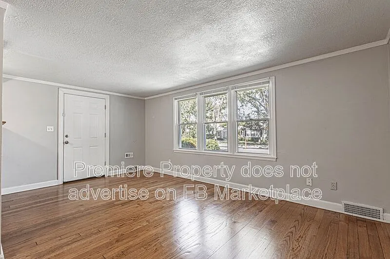 3 bed, 1.5 bath, 875 sqft, $1,395 — Photo 4
