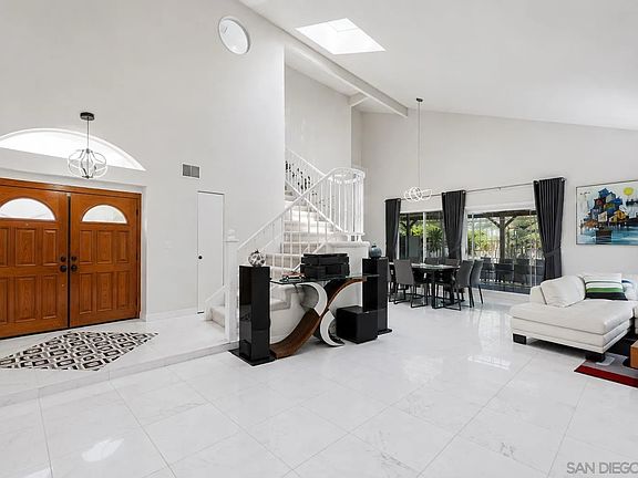 5th image of 10975 Elderwood Rd