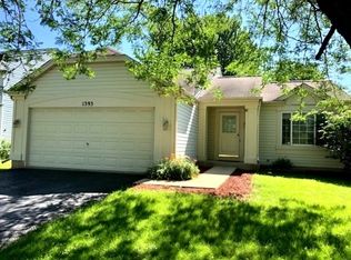 1393 Green Oak Trl, Aurora, IL 60506