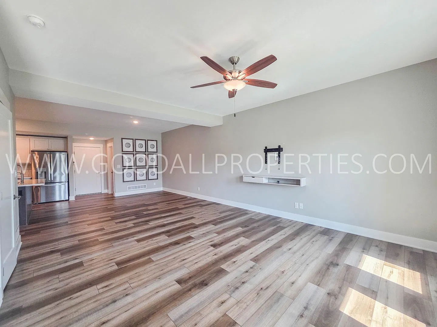 3 Bedroom Clive Townhome | Waukee Schools | 2-Car Garage — Photo 3