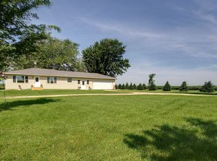 49609 County Road 1 Blvd, Kenyon, MN 55946