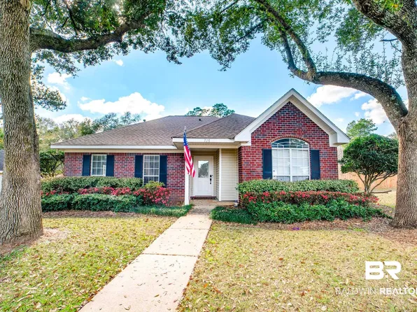 726 Willow Springs Dr, Mobile, AL 36695