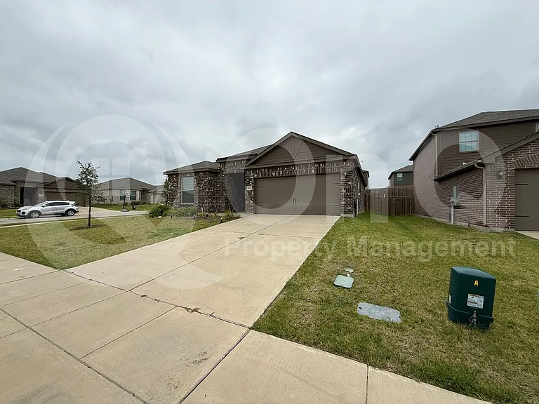 304 Tranquil Ln — Photo 6