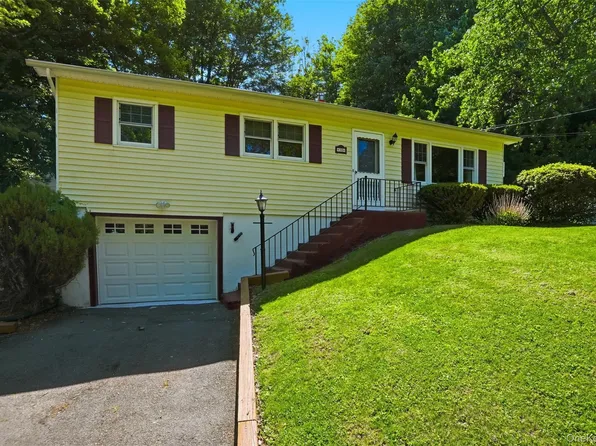 30 Olympus Road, Highland Mills, NY 10930