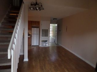 1236 Lexington Rd #203, Louisville, KY 40204