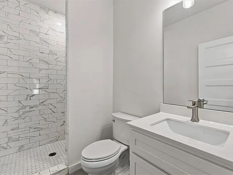 1077 Glen Opal Dr — Photo 9