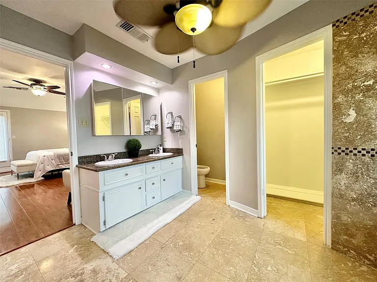 2514 Nantucket Dr #C — Photo 19