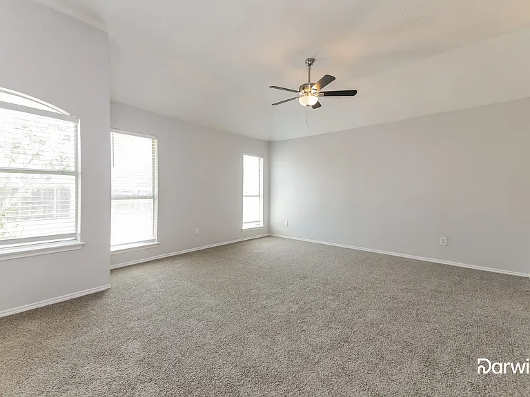 728 Sea Shell Dr — Photo 9