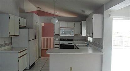 5th image of 8054 Excalibur Ct