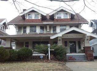 9009 Parmelee Ave, Cleveland, OH 44108