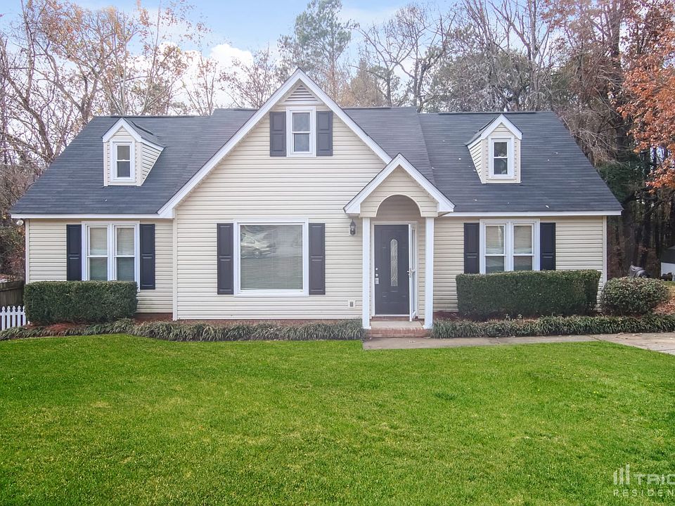 1st image of 301 Cranewater Dr