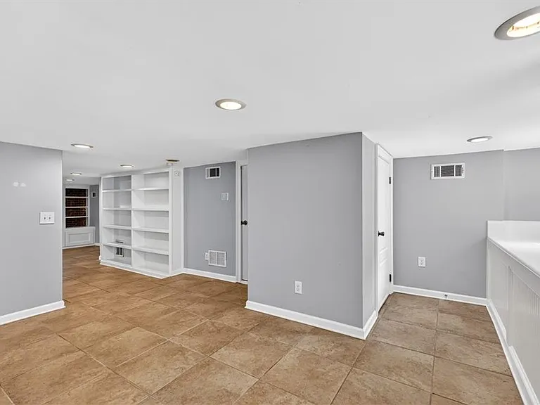 392 Collier Rd NW — Photo 40