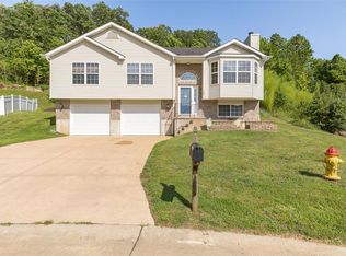 100 Country Club Parc Ct, Imperial, MO 63052