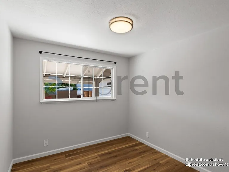4726 Armour Dr — Photo 18