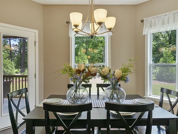 Images of the home are for illustrative purposes only and should never be relied upon