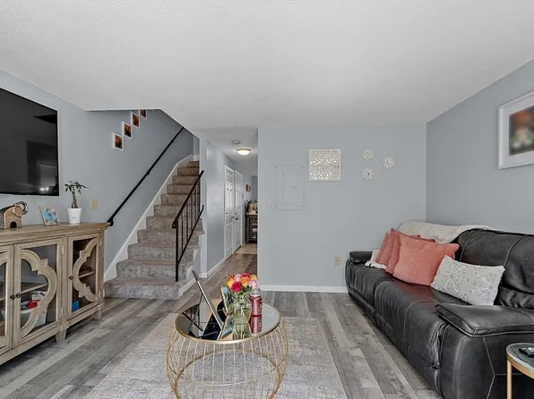 312 Water St APT 27, Lawrence, MA 01841